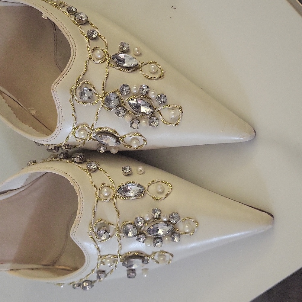 Shoes - Picture 6 of 6